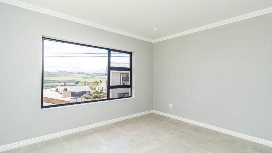 3 Bedroom Property for Sale in Fraaiuitsig Western Cape